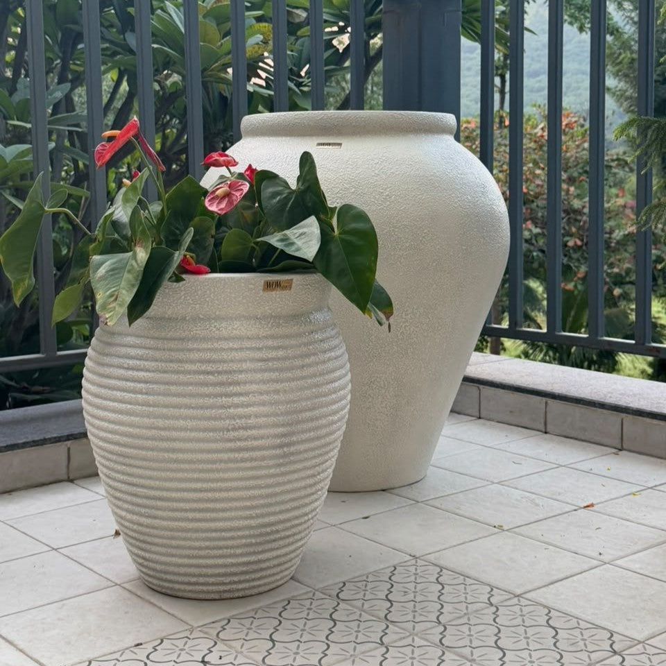 Georgian Vintage FRP Urn (Ivory)