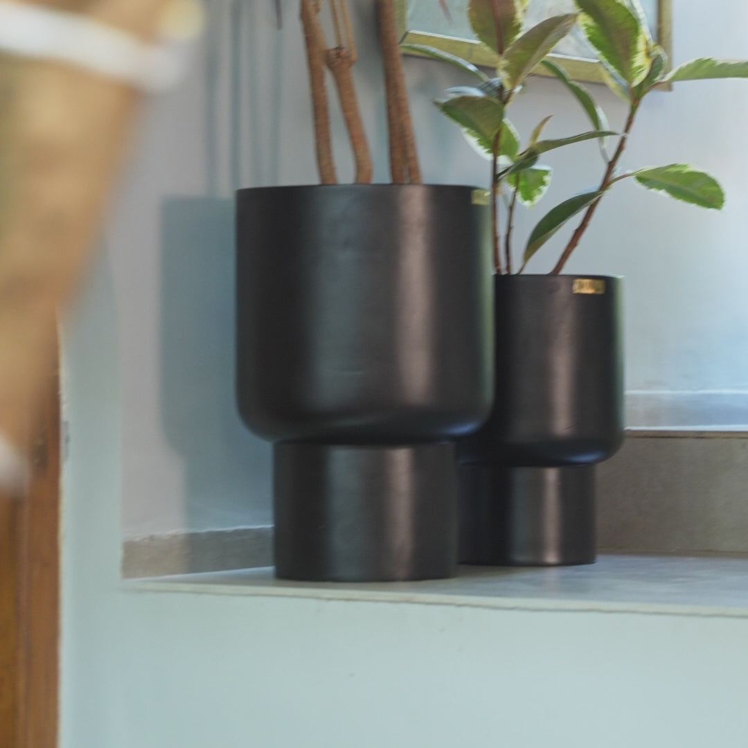 Noir FRP Planter
